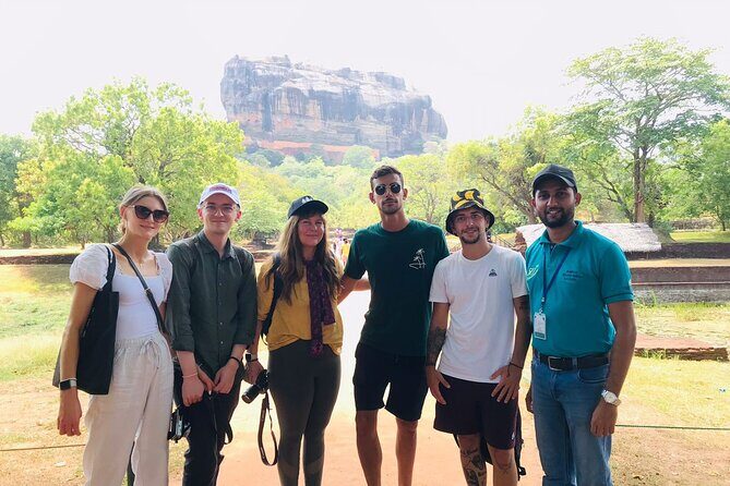 03 Days Highlights Of Sigiriya,Kandy,Nuwara Eliya ,Ella & Udawalawe - Kandy Lake viewpoint: fast view time, be ready for sellers