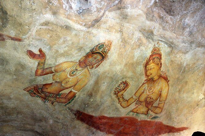 08 Days private round trip in Sri Lanka - Kandy Lake Club dance show and the Temple of the Sacred Tooth Relic