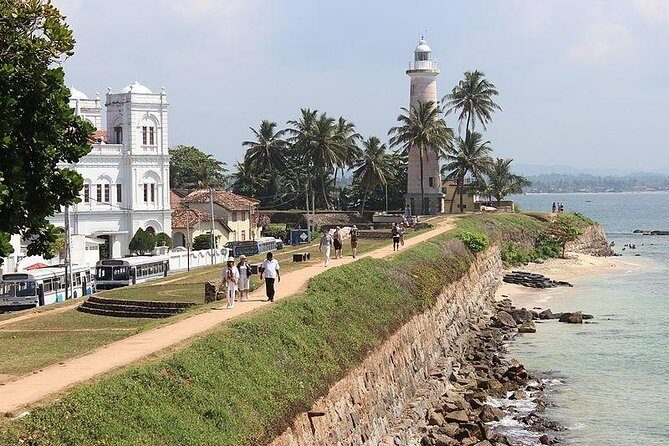 1 Day Private Tour Itinerary for Bentota, Hikkaduwa and Galle - Hikkaduwa beach and stick fishing: the sunset photo moment