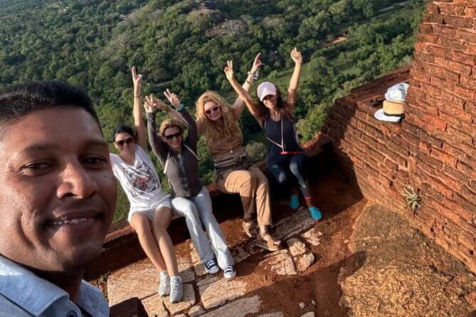 10 Days Sri Lanka Tour with Sudath - Minneriya and Yala safaris: planning animal time the right way