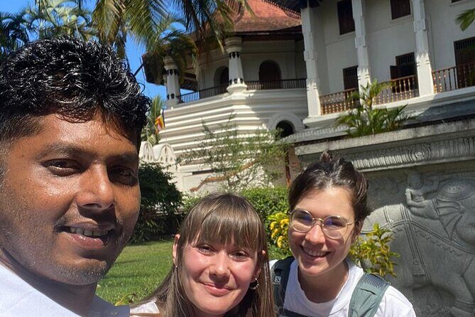 10 Days Sri Lanka Tour with Sujeewa - Day 3: Polonnaruwa ruins, Thirukoneswaram Kovil, and Pigeon Island National Park