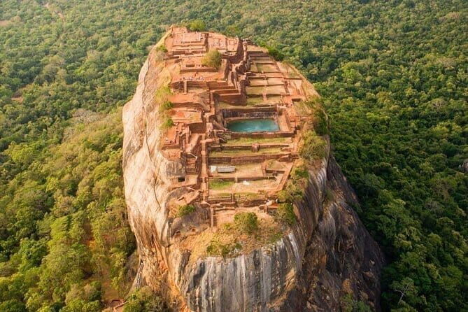14 Days/ 13 Nights -Sri Lanka Tour on Culture, Wildlife & Beaches - Horton Plains and the Ella rail: nature first, then a scenic ride