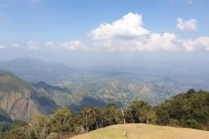 4 Days of Discovery and Delight in Sri Lanka - Day 1: Dambulla caves, Sigiriya rock fortress, and Minneriya elephants