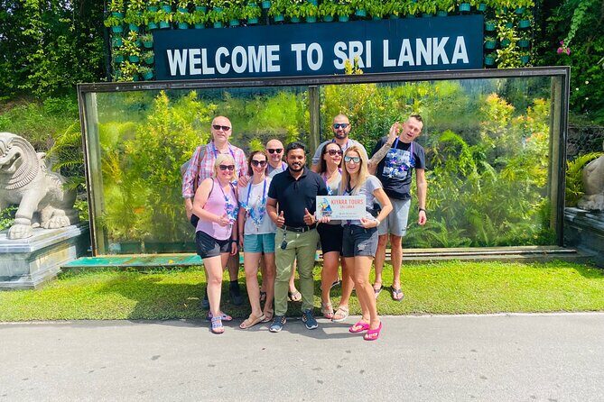 6 Days Tour of Sri Lanka - Day 2: Dambulla Cave Temple, Luckgrove spices, Peradeniya gardens, Kandy show