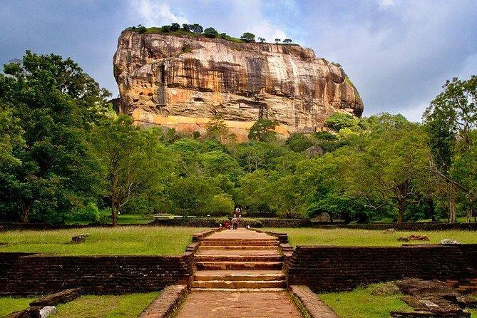 7 Nights Private Tour Of Sri Lanka - Southern Coast Reset: Waterfalls, Viewpoints, and Beach Time
