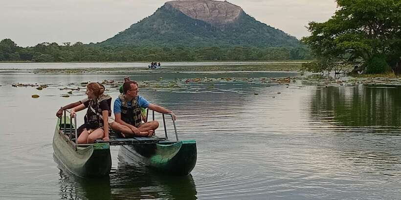 A Hidden Gem in Sigiriya: Magical Boat Journey. - Pahala Thalkote wildlife: birds you can actually spot