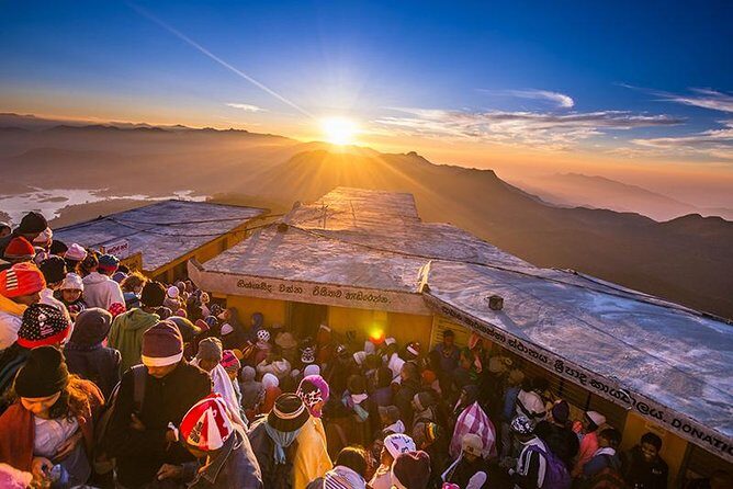 Adam's Peak in 1 Day - Key points to know before you go