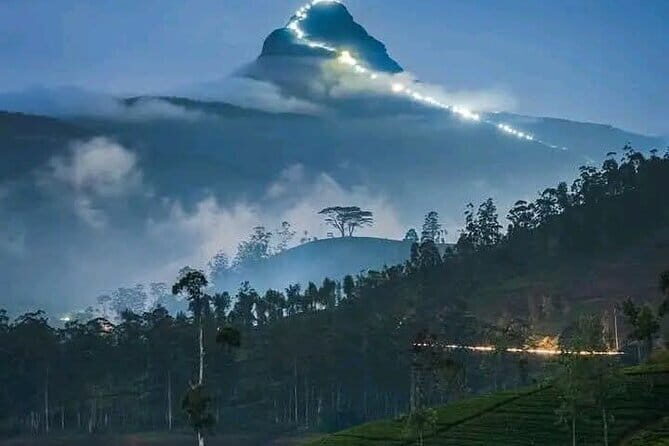 Adam’s Peak Night Hike Experience [One Day & ALL INCLUSIVE] - Getting Ready for an Adam’s Peak Night Hike from Weligama