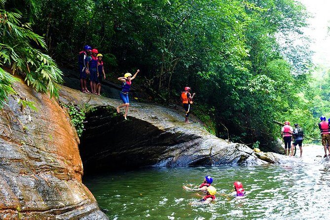 Adventure Experience A in Kitulgala - Kelani River rapids: what 5 major plus 4 minor feels like