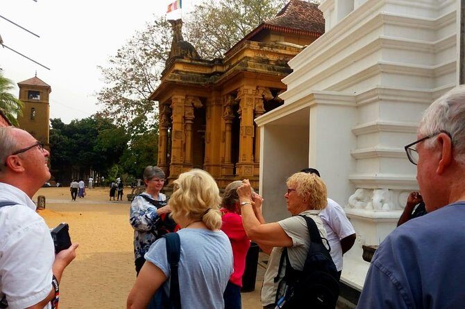Airport Layover Colombo City tour - Hindu kovils: New Kathiresan Kovil and Old Kathiresan Temple
