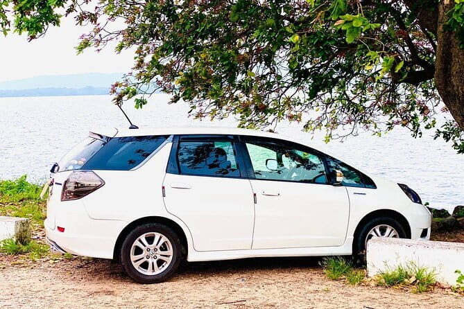 Airport Pick-up from Colombo Airport to Kandy - Planning your first hours in Kandy (without overpromising stops)