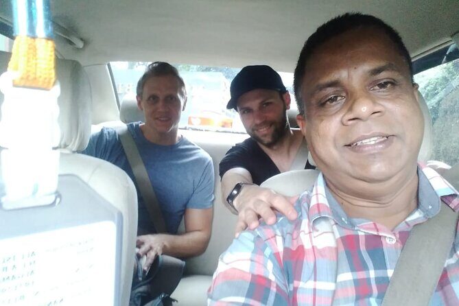Airport to Negombo Hotel Transfer / Taxi (Airport Transfer) - Comfort details: AC, WiFi, and bottled water at the right moment