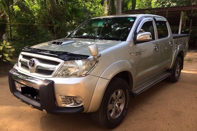 Airport Transfer to/from Anywhere - Meeting Your Driver at Bandaranaike International Airport