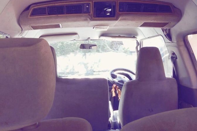 Airport transfers - A private driver between Colombo, Negombo, and the Galle coast