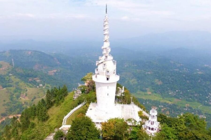Ambuluwawa Tower & Pinnawala & Kandy Day Tour From Negombo - Kandy Lake Club, viewpoints, and Kandy city stops