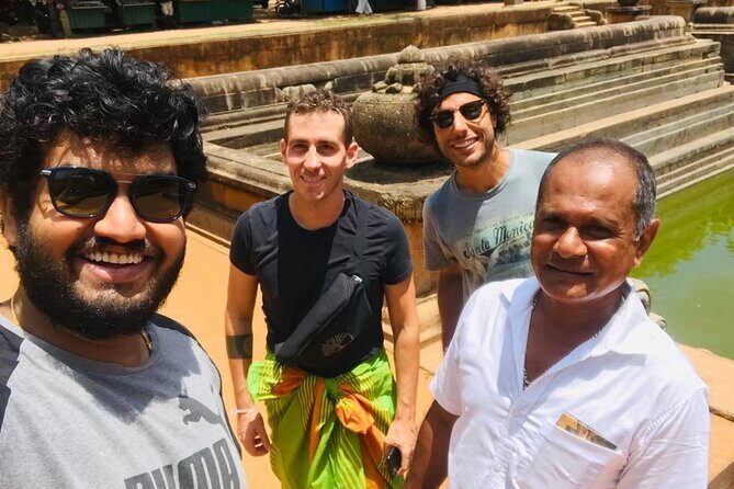 Anuradhapura ancient city tour with Travandgo tours - Dagoba of Thuparama: Early Buddhist Stupa After Buddhism Arrived