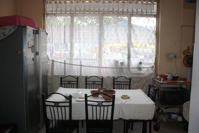 Authentic Sinhalese Cooking Class in Colombo with a Local Family - Meeting Shasikala at Home: Bellanthara Kitchen Reality Check