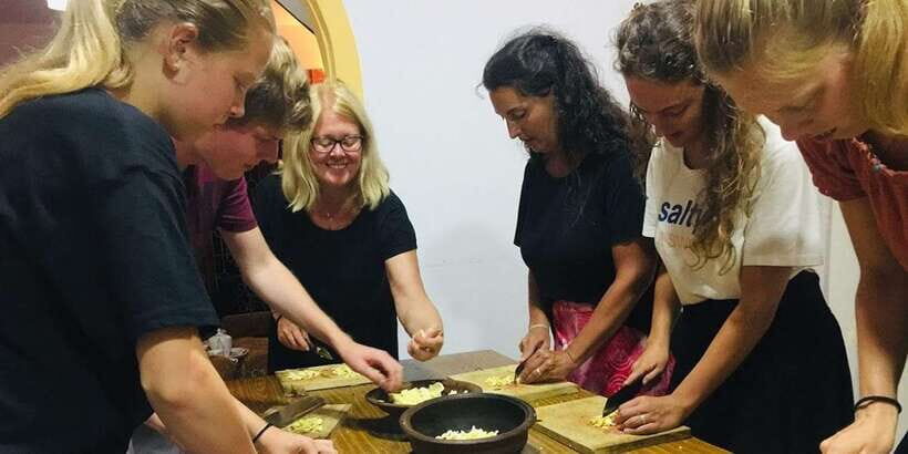 Authentic Sri Lankan Cooking Class in Kandy by Local Family - Best for Who? Choosing This Cooking Class for Your Kandy Trip