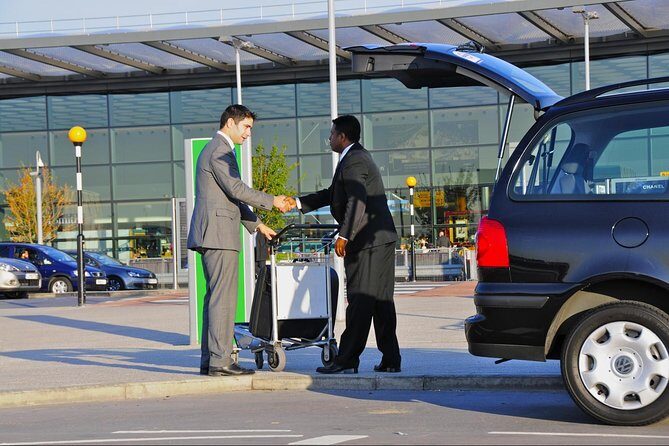 Bandaranaike International Airport(CMB) to Colombo Hotels - How meet-and-paging works at Bandaranaike (and why it helps)