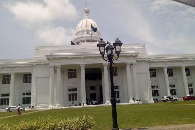 Colombo City Day Tour - Independence Square: monuments that explain the story of a country