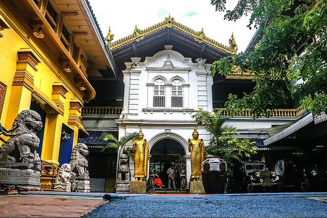 Colombo City Sightseeing - Seema Malaka: lakeside calm and a temple meant for meditation