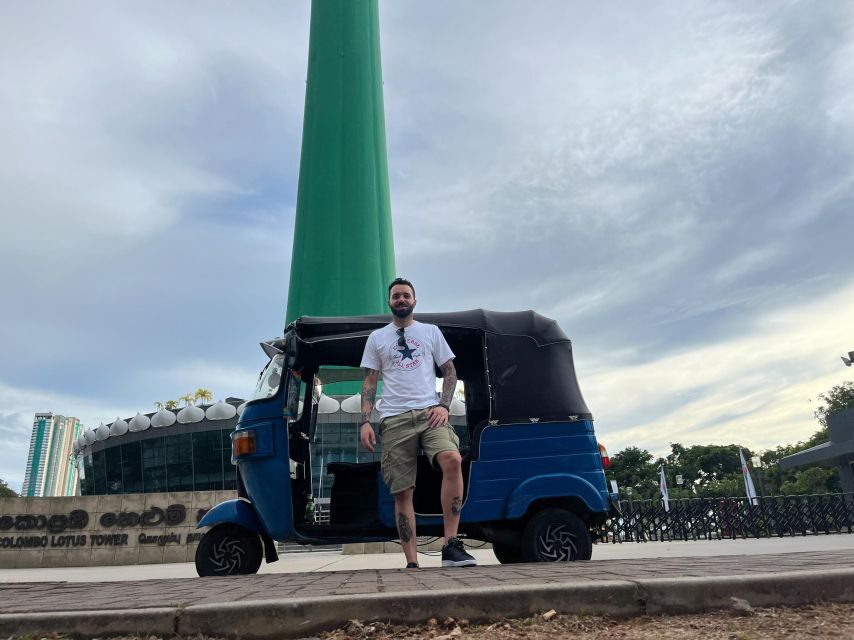 Colombo: City Sightseeing Tour by Tuk-Tuk with Pickup - Sri Kailawasanathan Swami Devasthanam Kovil: Small Temple Stop, Big Atmosphere