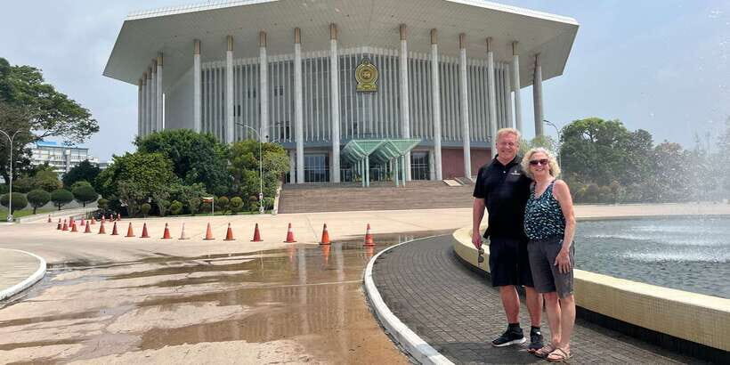 Colombo: City Sightseeing Tour by Tuk-Tuk with Pickup - Lotus Convention Hall: A Quick Look at Modern Colombo