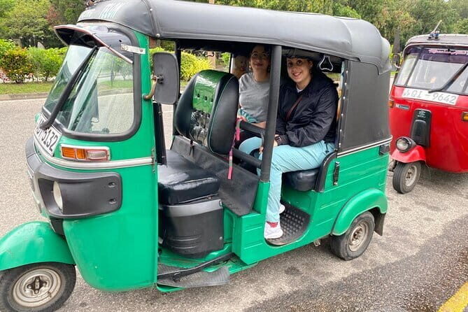 Colombo City Tour By Tuk Tuk (Include Lunch)Morning & Evening - Key highlights at a glance