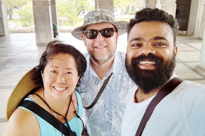 Colombo City Tour By Tuk Tuk (Include Lunch)Morning & Evening - The “good first look” Colombo loop (and why it’s worth it)