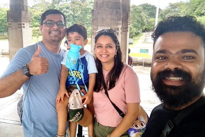 Colombo City Tour By Tuk Tuk (Include Lunch)Morning & Evening - Jami Ul-Alfar Mosque in Pettah: the Red Mosque moment
