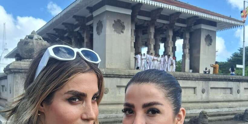 Colombo: City Tour by Tuk Tuk with Srilanka Traditional Food - Gangaramaya Temple: Vesak scale and street-level meaning