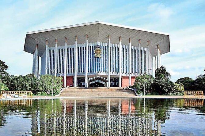 Colombo City Tour From Negombo - Independence Square: quick, meaningful, and ticket-free