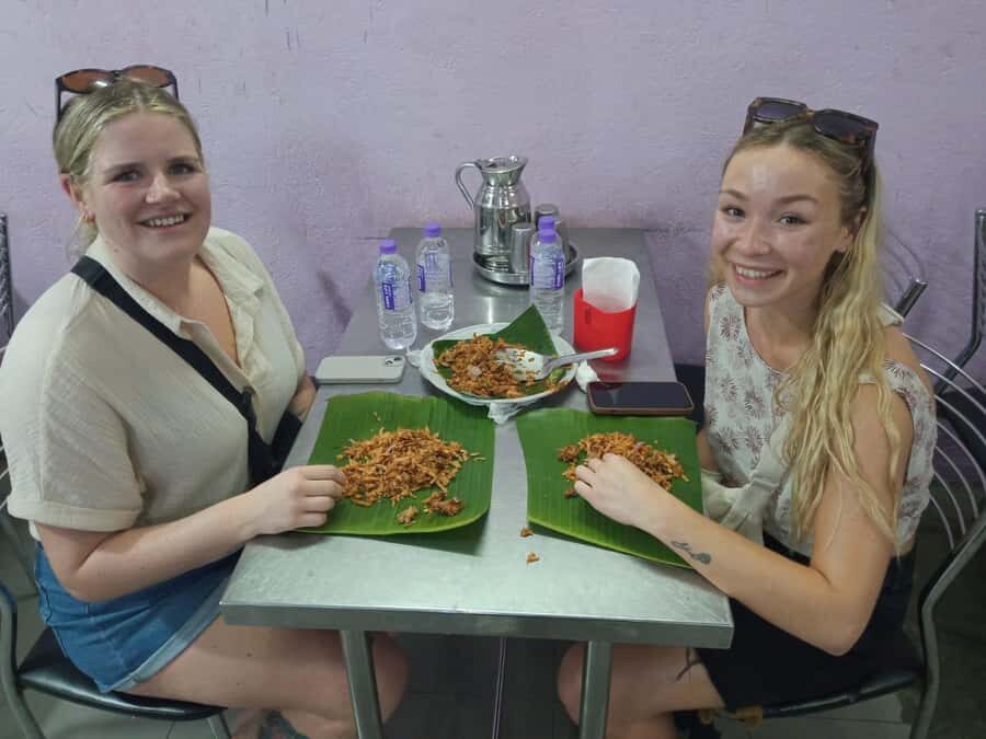 Colombo Foods Tour by Tuk Tuk ( Food chargers included ) - Sri Lankan chicken kottu roti: the griddle finale