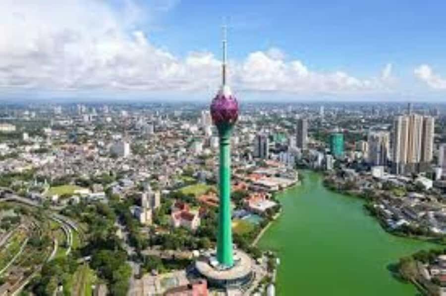 Colombo: Guided City Tour with Entry Tickets - Independence Square: February 4, 1948 and modern memory