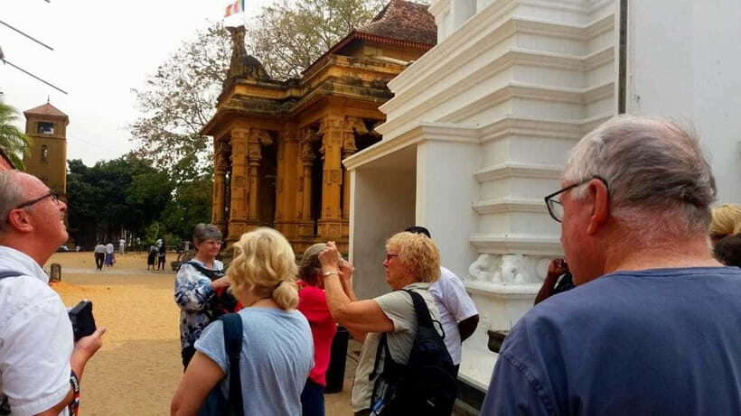 Colombo: Guided City Tour - Pettah Street Markets: Walk the Chaos, Don’t Just Pass It