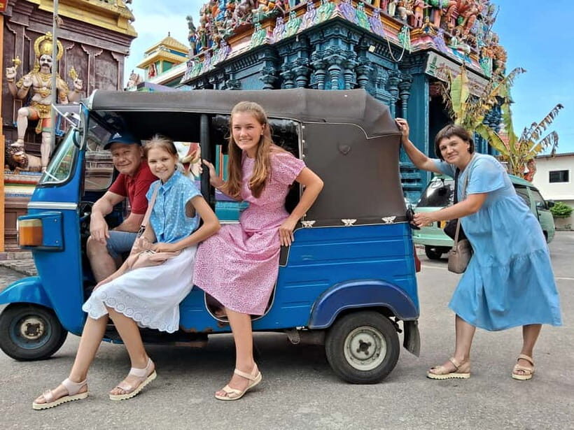 Colombo Heritage &Culture City Tour by Tuk Tuk ALL INCLUSIVE - Independence Square and Colombo’s colonial-era layers