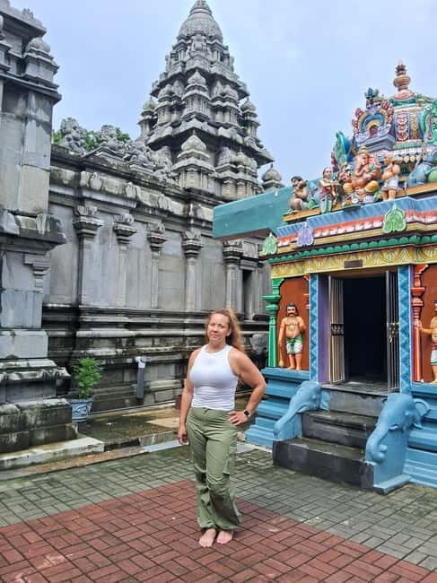 Colombo Heritage &Culture City Tour by Tuk Tuk ALL INCLUSIVE - Fort, Old Lighthouse, and Lotus Tower viewpoints: seeing the city shape