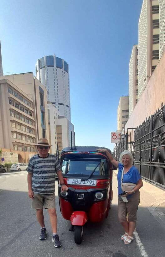 Colombo: Local Guide with Colombo City Tour by Tuk Tuk - From Gangaramaya Temple to Sri Kailawasanathan Swami Temple