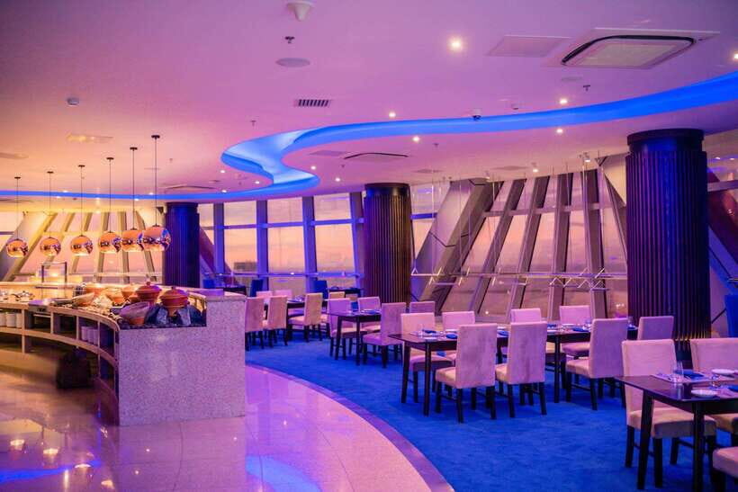 Colombo: Lotus Tower Celebration Dining Experience with Cake - FAQ