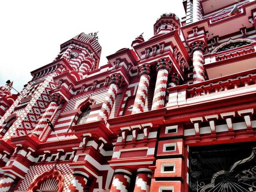 Colombo: One Day Private City Tour With Gangaramaya Temple - Galle Face Green and the Beira Lake Area: Waterfront Mood Without the Rush