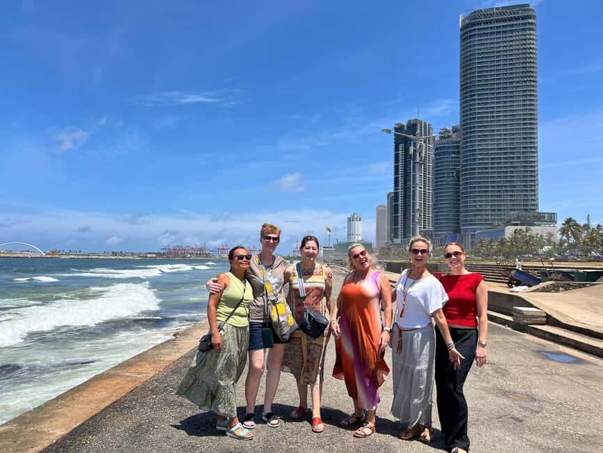 Colombo: Private City Tour by Tuk Tuk with Hotel Pickup - Colombo’s multi-faith stops: from Gangaramaya to the Red Mosque area