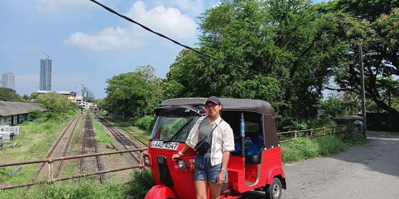 Colombo Private Guided City Tour by Tuk Tuk - All Inclusive - Inside Colombo by tuk tuk: why this format works