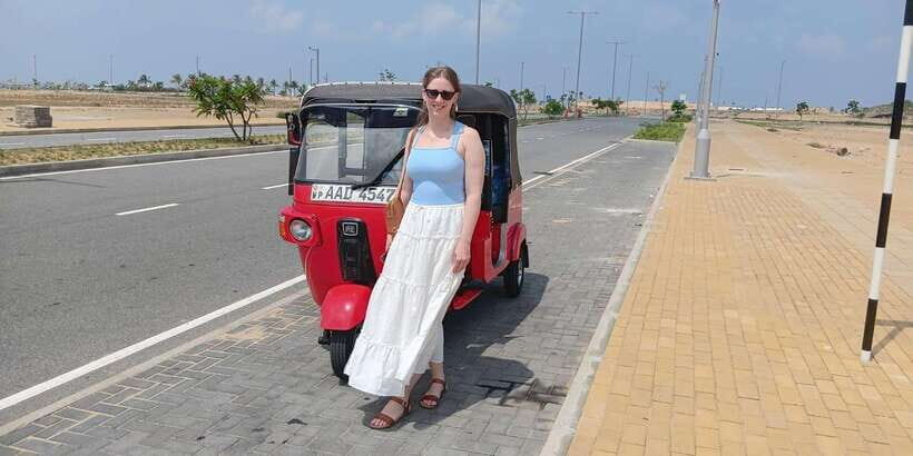 Colombo Private Guided City Tour by Tuk Tuk - All Inclusive - How the guide experience shapes the day
