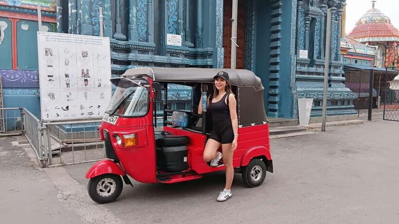 Colombo Private Guided City Tour by Tuk Tuk - All Inclusive - Timing options: morning vs evening start