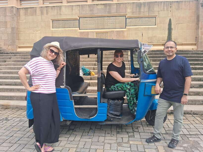 Colombo: Private Guided Tuk Tuk City Tour with Hotel Pickup - Why a private tuk tuk tour fits Colombo so well