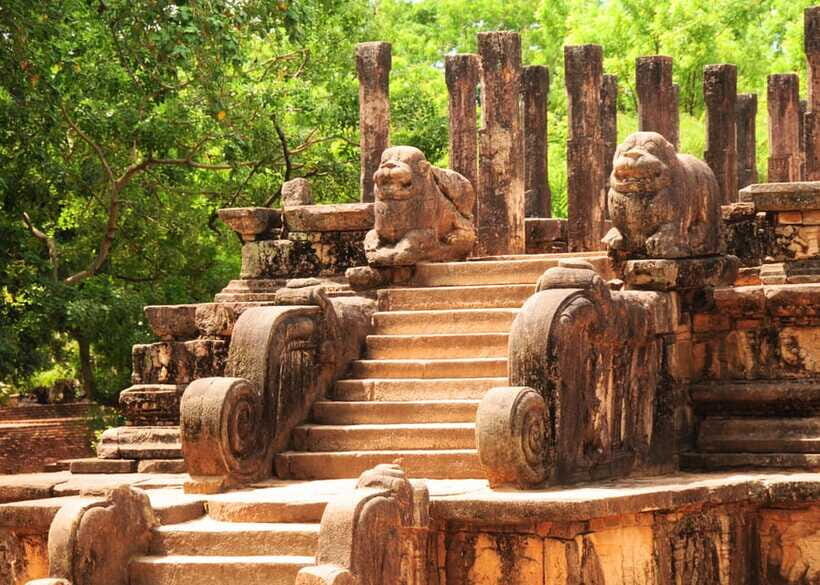 Colombo: Sri Lanka Cultural Triangle Hotspots 2-Day Tour - The Extra Costs People Forget: Tickets, Meals, and Guide Access
