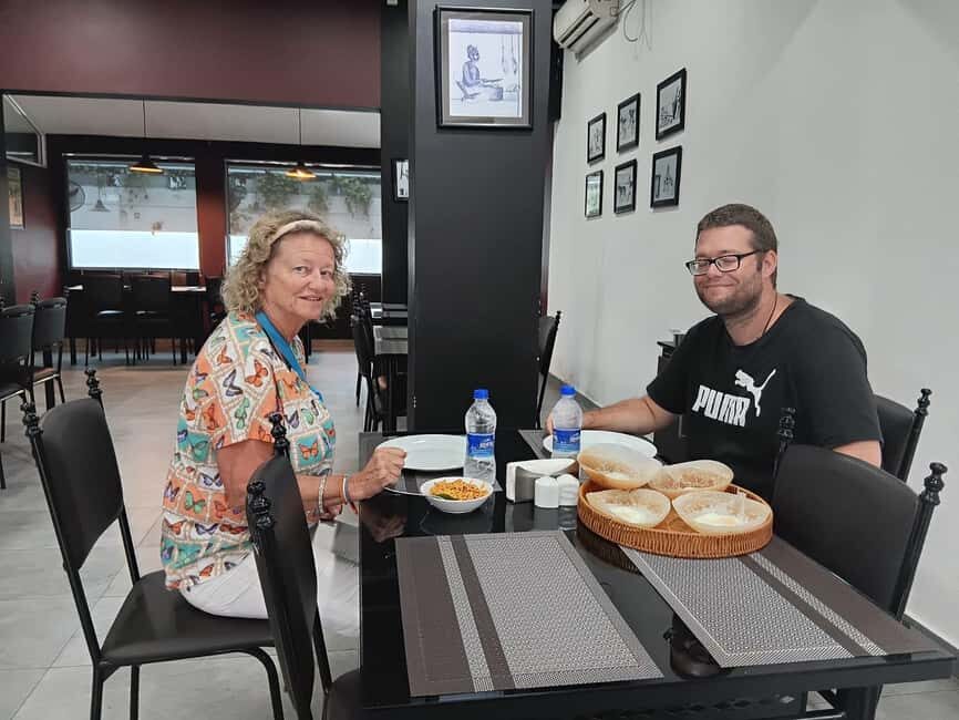 Colombo: Tastiest Local Food Tour by Tuk-Tuk Meals Included - Tuk-tuk street food in Colombo: why this format works