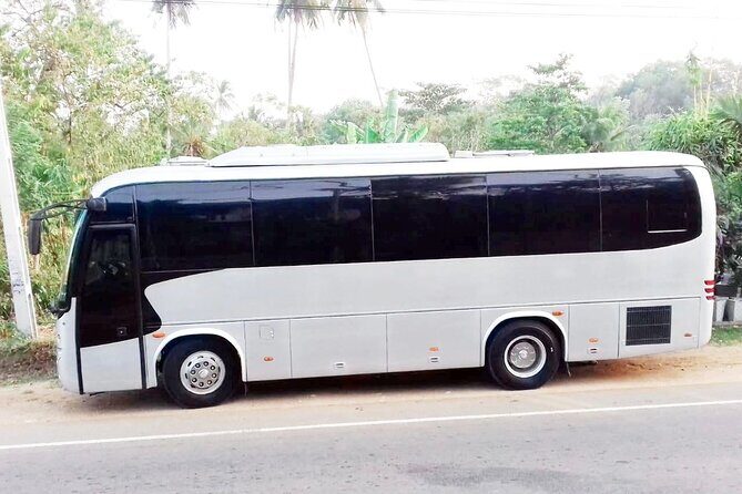 Colombo to Kandy Bus (Reserved Seats) - Air Conditioned - Reserved Seats and AC: The Comfort Math That Matters