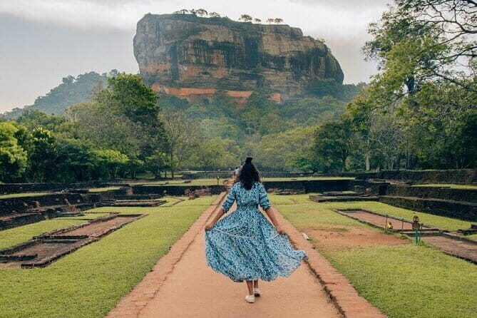 Colombo to Kandy Shuttle with Dambulla Sightseeing Tour - The 5:00 am Colombo–Kandy timing that makes the day work