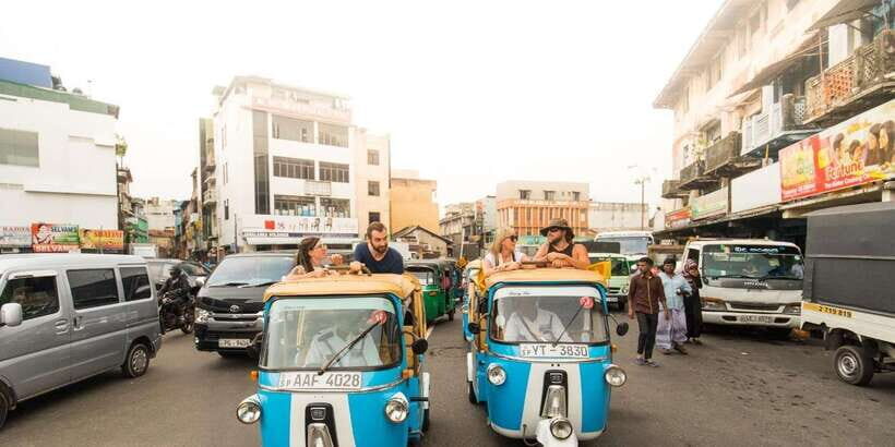 Colombo: Tuk Tuk City Highlights Tour with Lunch - Temple Visits and Modest Dress: Plan for Shoes Off